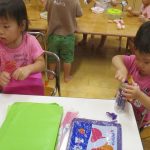 「ジュース作り」　りすぐみ　(1歳児)