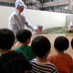 「雨音さがし」うさぎぐみ　(2歳児)